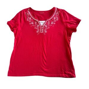 [Studio Works] Red Short Sleeve Tee with White Embroidery